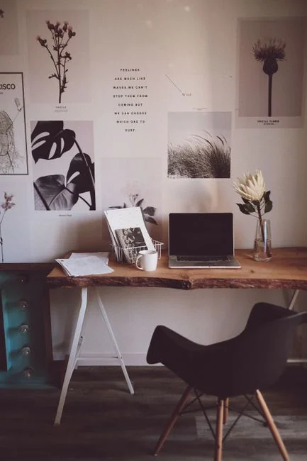 I work in a software company designed and structured an app for field staff. That day we made a tour of our flow and could not miss a shot of our work :)
